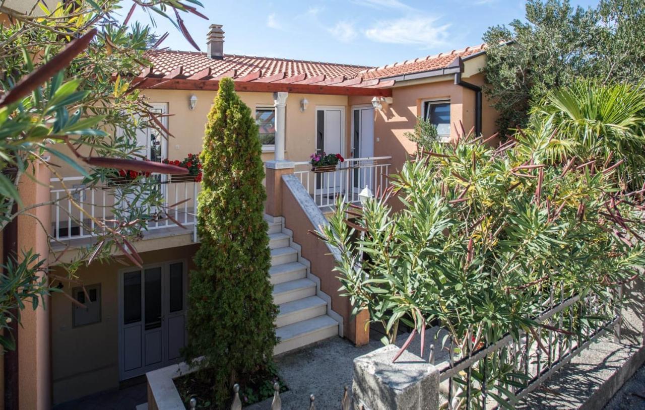 Apartmani Nikoletic Klek Exterior photo